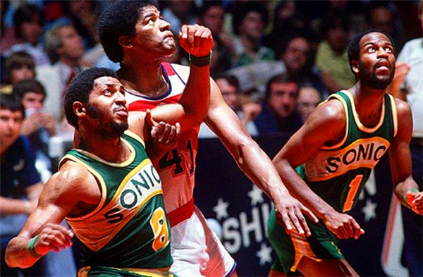 【MVP】只有全明星的实力，却硬生生被联盟捧成MVP，球迷整整笑了30年！