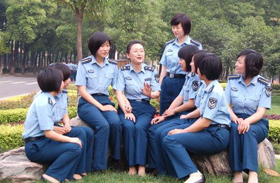 『政审』2020高考:报考军校,这5点要满足,第4点家长要符合