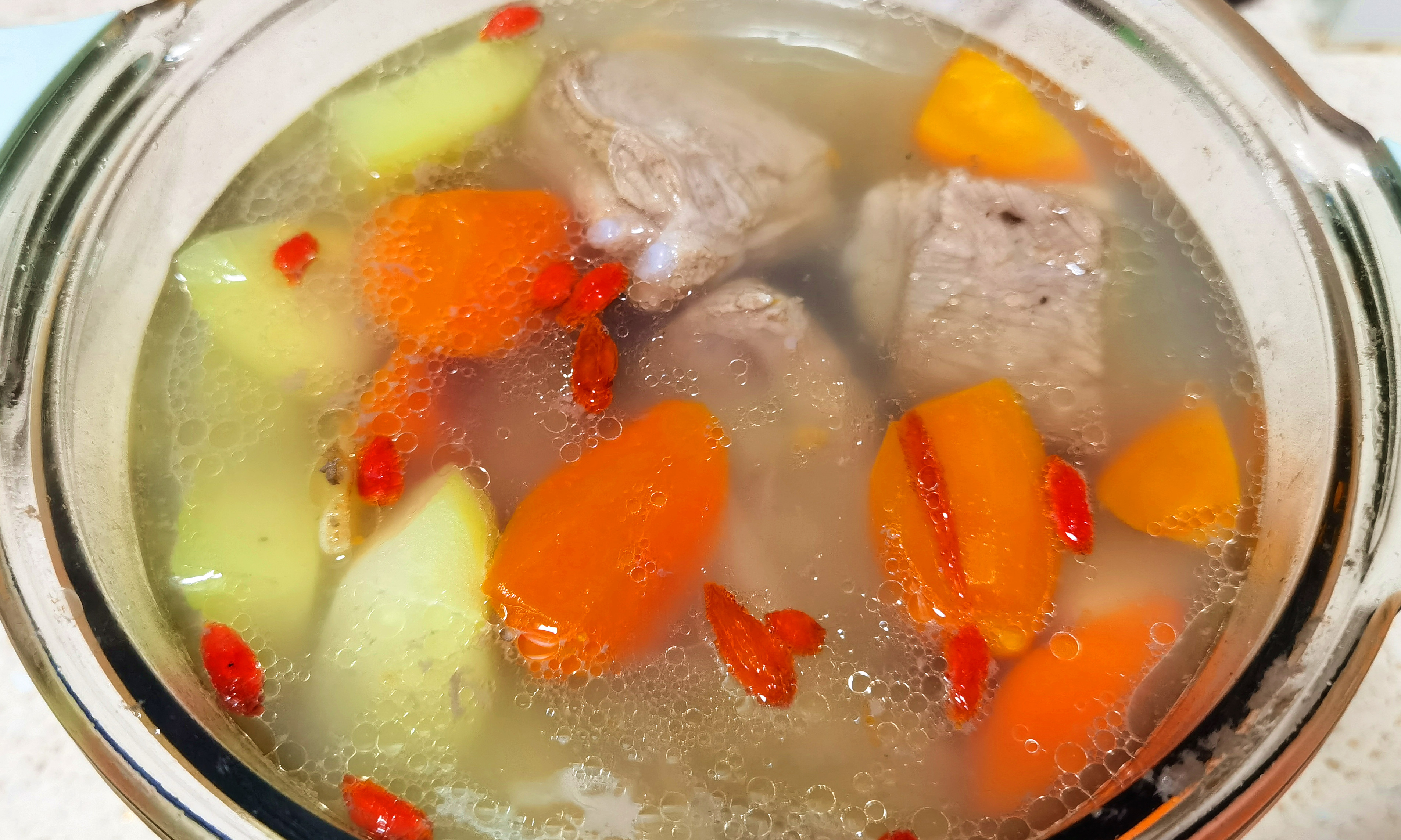 排骨|冬天,我家常吃这菜,钙是冬瓜2倍,铁是南瓜4倍,炖汤鲜美又营养