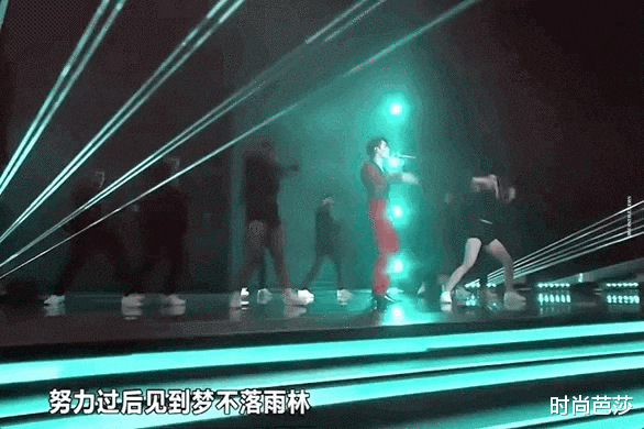 『国债』张艺兴王嘉尔王一博同台飚舞？我该看谁？