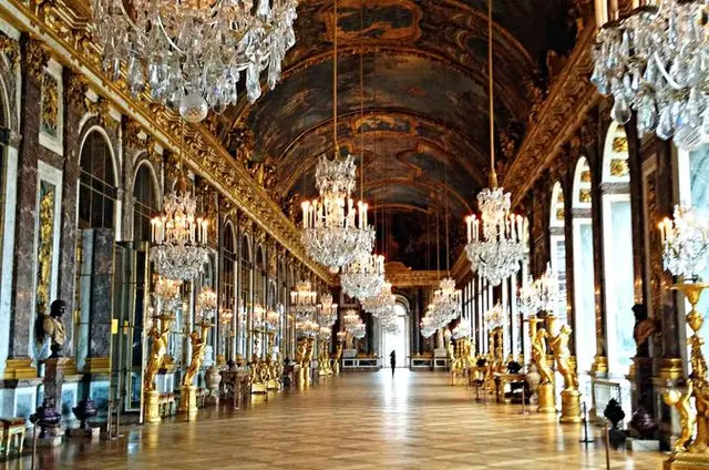 辛特|盘点世界上最雄伟的十座皇宫