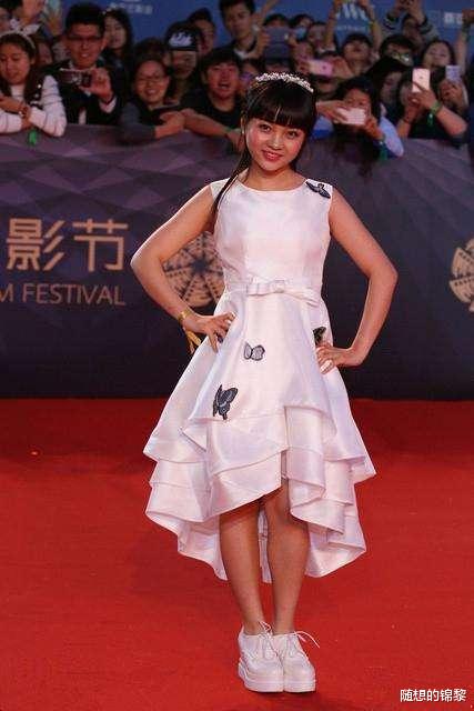 #林妙可#林妙可献礼五四青年节唱新歌,08奥运后,她遭受吐槽一点不少