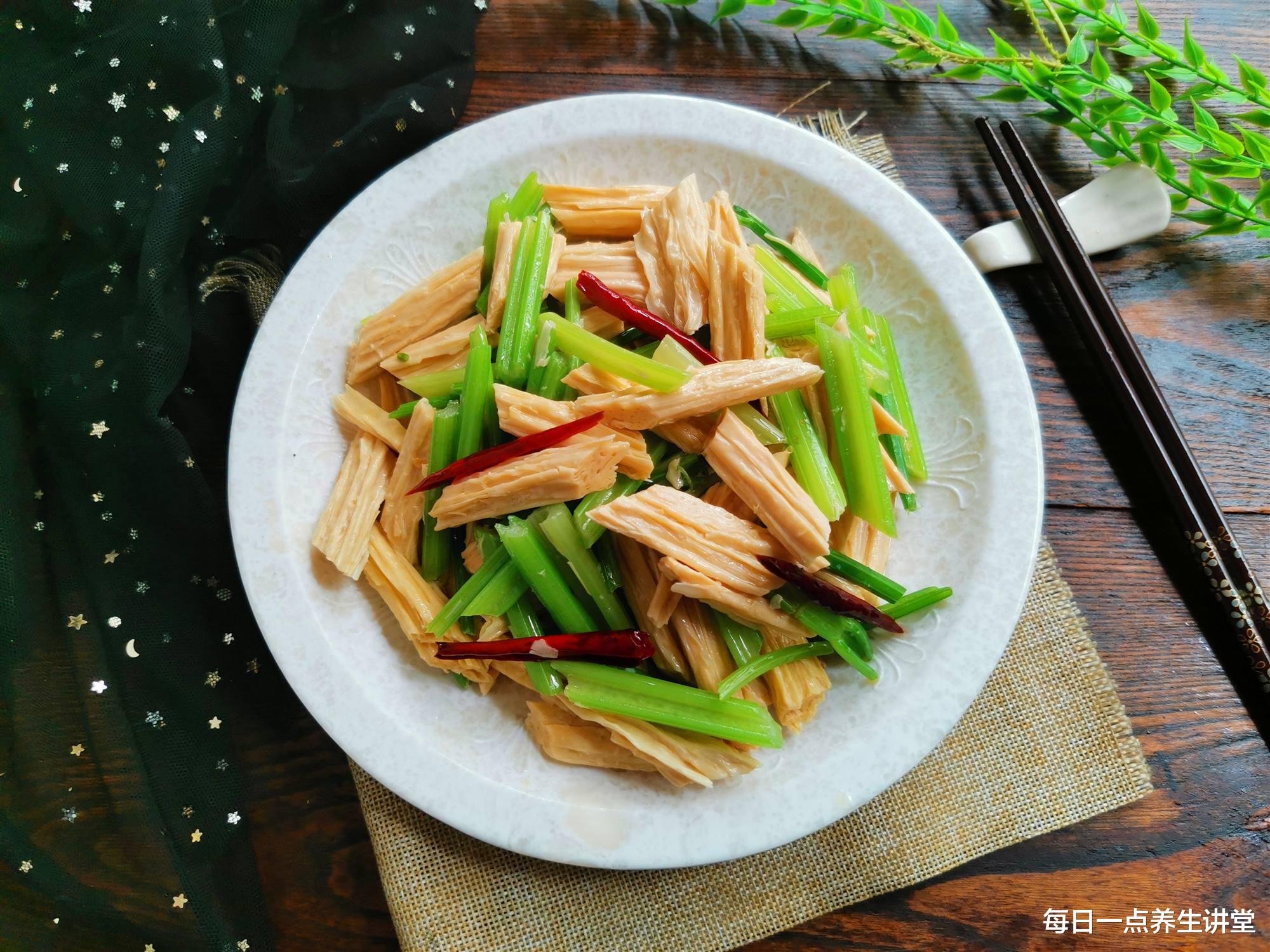 健身|常吃“素食”的朋友注意了，最后一种堪比“喝油”，再爱也别碰！