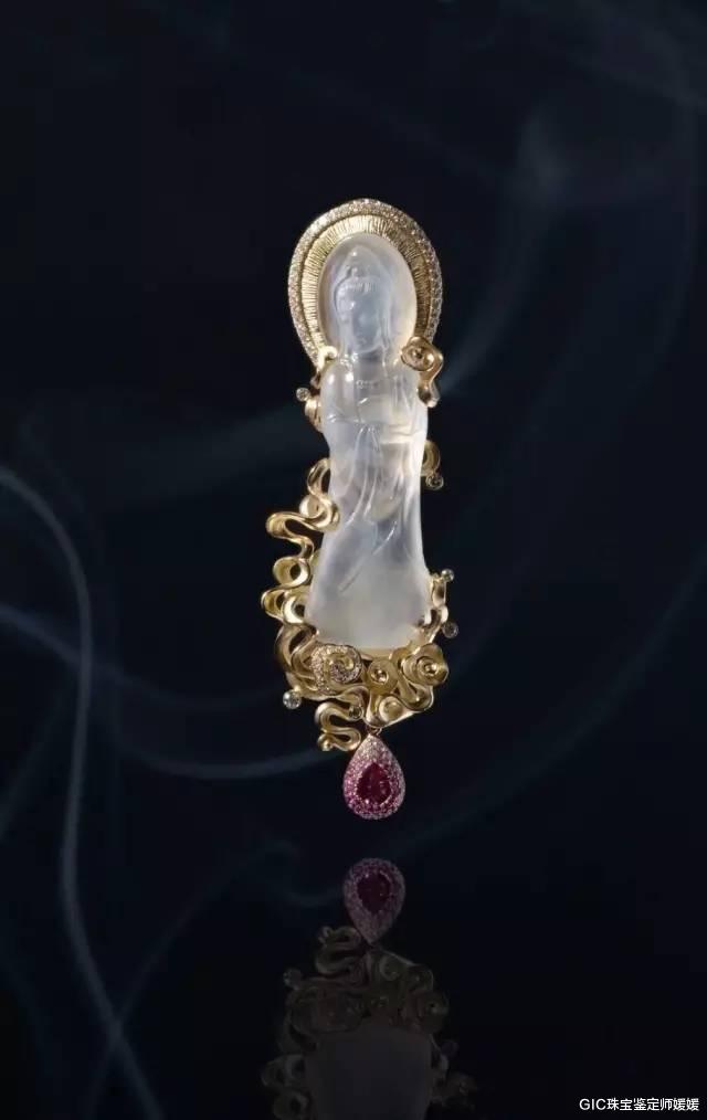 翡翠|闹市中，每个人一看到这样的金镶翡翠，都会触动内心深处的那根弦