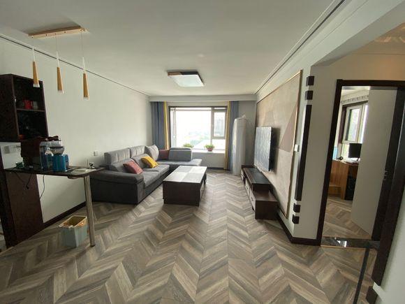 装修了8个月终于毕业了，硬装11万搞定，质量还行，就是太拖拉了