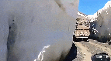 印軍卡車小心翼翼通過，拉達克恐怖山口：兩側是數米高雪墻-圖3