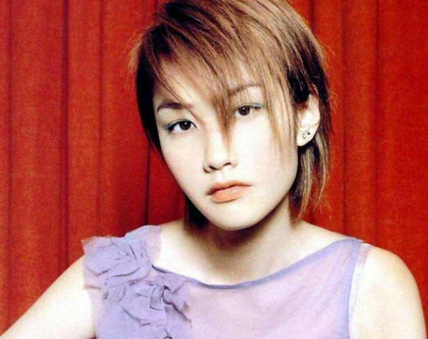 『陈冠希』被陈冠希害的最惨女星，照片曝光之后，直接被豪门婆婆赶出家门