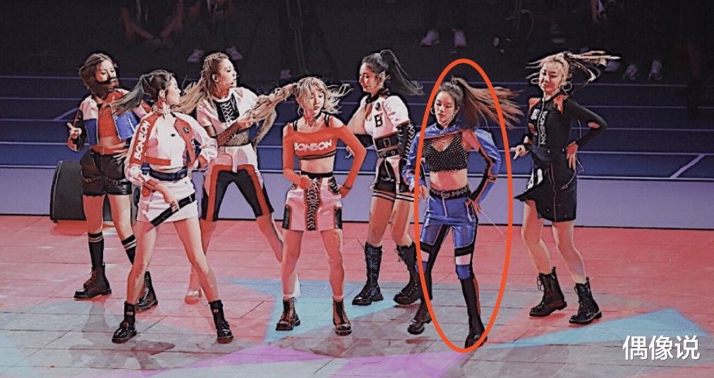 赵粤|硬糖少女新歌首秀：郑乃馨麦掉了，刘些宁服装一言难尽，赵粤赢了