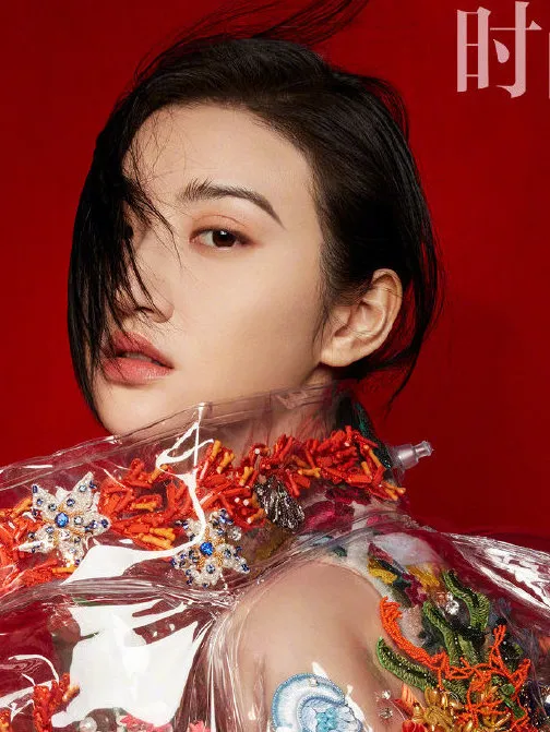 景甜■景甜晒新照大变脸，她到底对自己下了什么狠手？