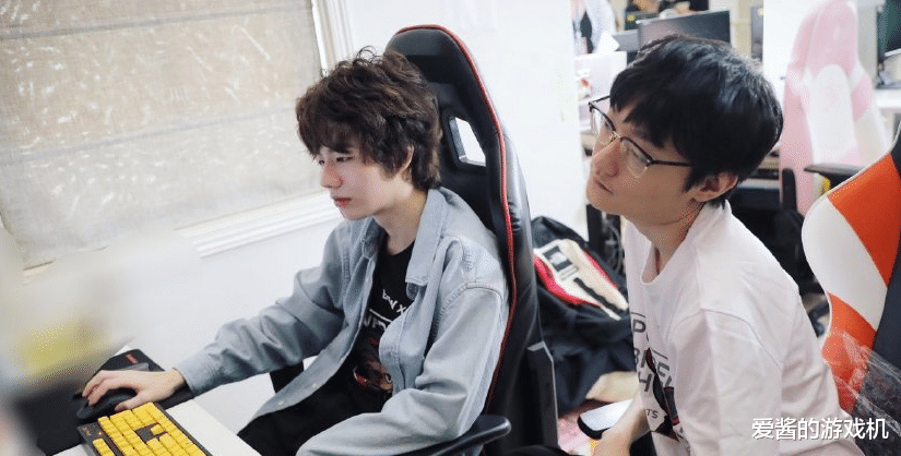 【运势】LPL急需形象管理?玩家吐槽职业选手太邋遢 建议向刘青松学习!