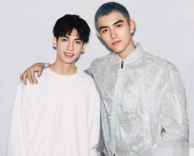 罗云熙|罗云熙精修真人反差大，身高在男星中挺虐，被称为男版鞠婧祎