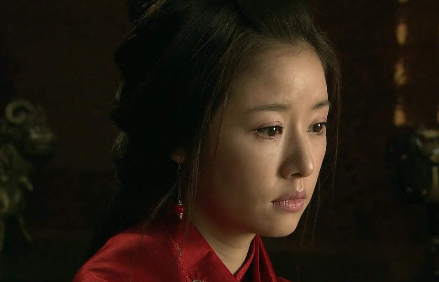 孙权|孙权9岁时，父亲孙坚去世，为何妹妹孙尚香比孙权小11岁？