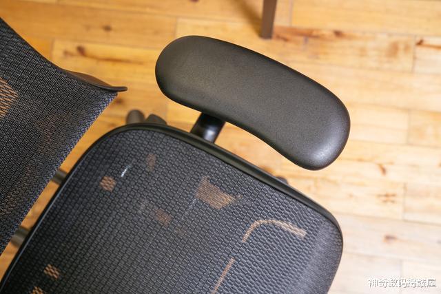 网易严选|老罗3小时直播，我只记住了他坐的那把椅子：网易严选人体工学椅