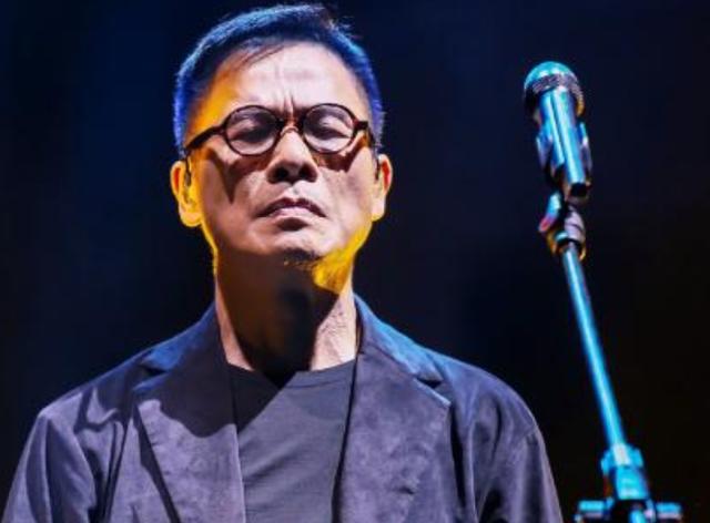演唱会|音乐教父出道47年终谢幕，演唱会无人问津，亏损百万落寞收场