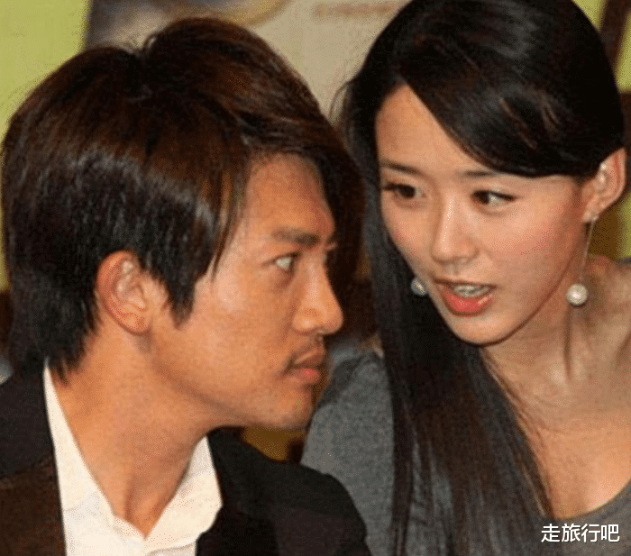 【苏有朋】苏有朋47岁近照，“藏”了19年的妻子，原来大家都很熟悉