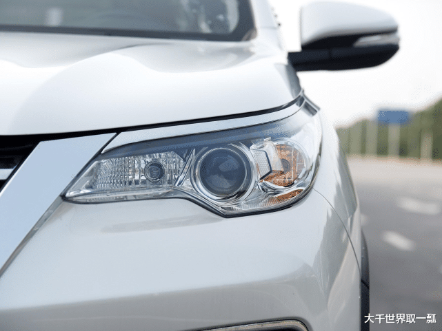 丰田普拉多|丰田再出“王炸”！比普拉多漂亮10倍，2.7T柴油动力，出了名的难开坏