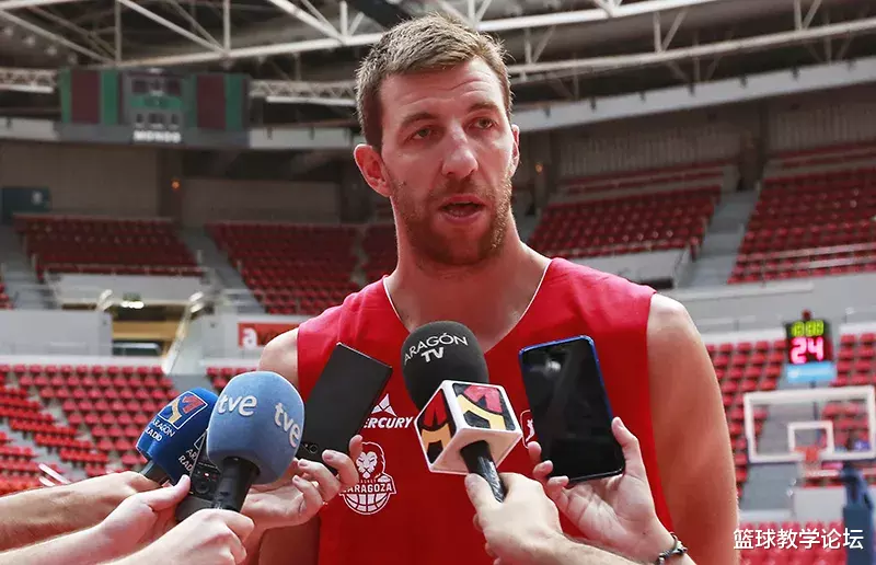 魔术队▲又一球星因疫情退役！NBA最坑乐透秀！他把魔术霍华德害惨了