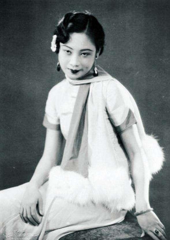 杨森|他一生纳12房姨太，90岁又生一女，被自己的九姨太写成了论文