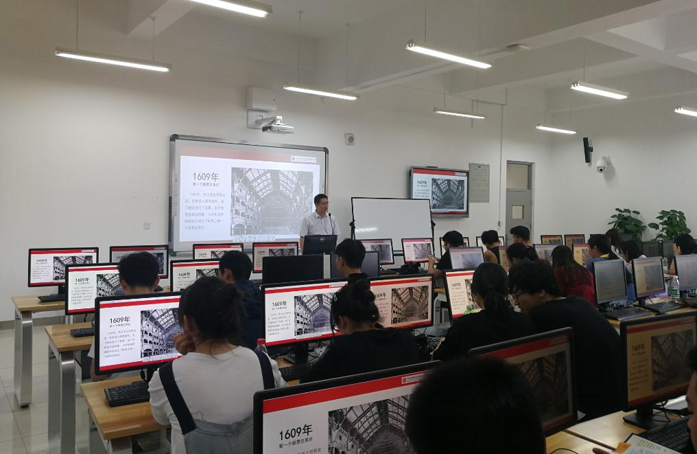 学霸▲高考成绩好：报考这8个专业有前途，比较缺人，对学历要求较高