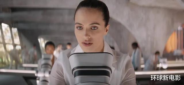 拉法埃尔·马克斯|无隐私,无限制,今年尺度最大的美剧来了