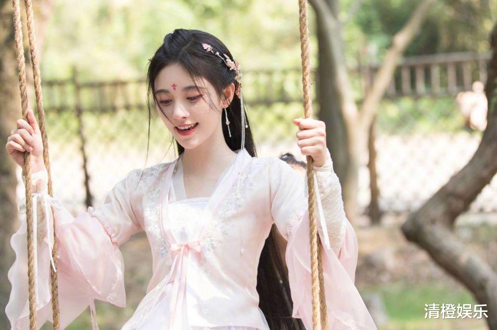 鞠婧祎|《满月之下请相爱》官宣，鞠婧祎搭档人气小生，这个阵容我爱了