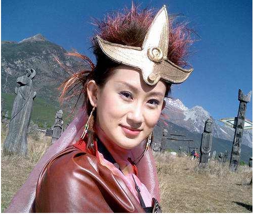 梅艳芳|她凭什么嫁给梅艳芳梦寐以求的男人 结婚14年生三胎 生活幸福美满