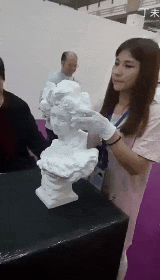 |“村里首富30W盖的房子，怎么看上去阴森森的？”兄弟这不兴住啊哈哈