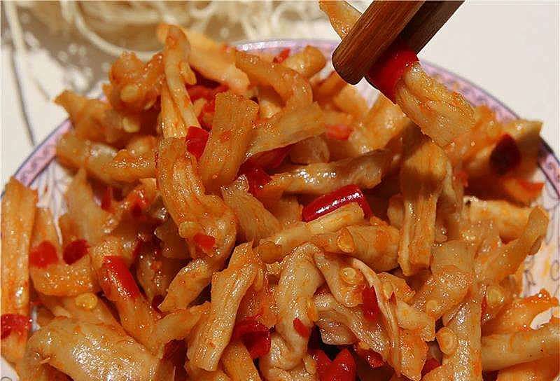 癌细胞：为何癌症越来越多？少碰这3物，贪吃或许会“激活”癌细胞