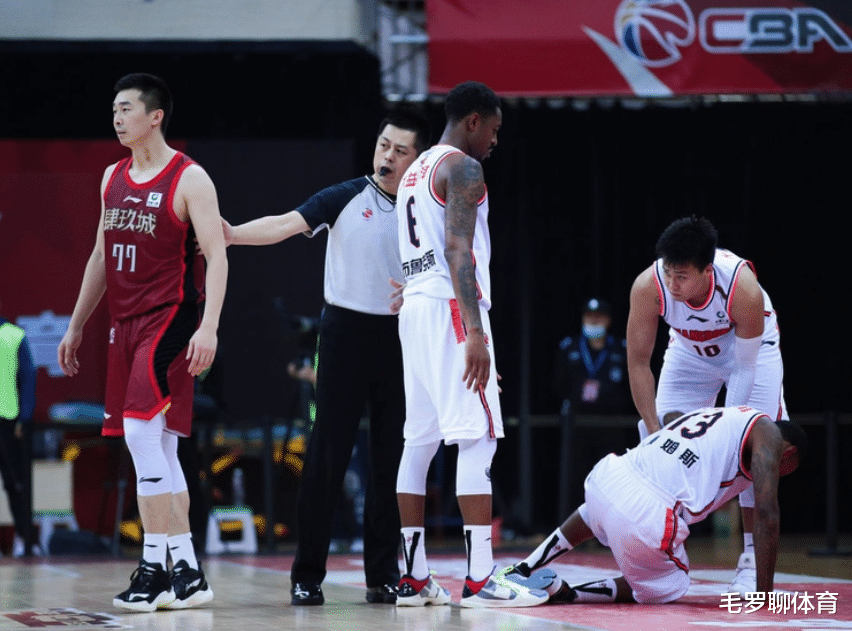 广东男篮|广东2大手下败将，输杜锋56分，却虐北京13分，赛后PK高下立判