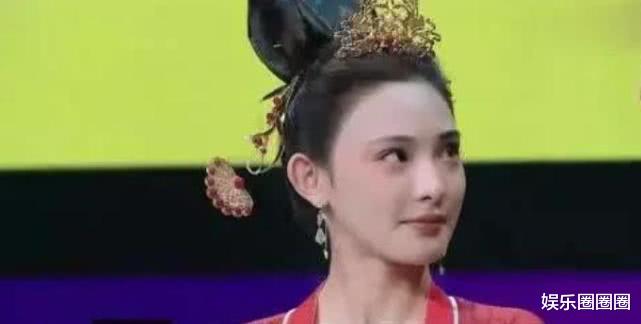 「梅长苏」这才叫做真正的“剧抛脸”，这些古装女子是同一人扮演的你敢信？