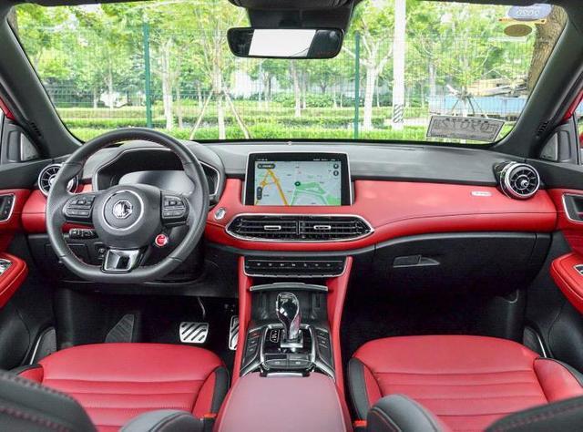 名爵hs|全款15万购入长安CS55PLUS，对比亲戚的名爵HS，车主：两者平分秋色