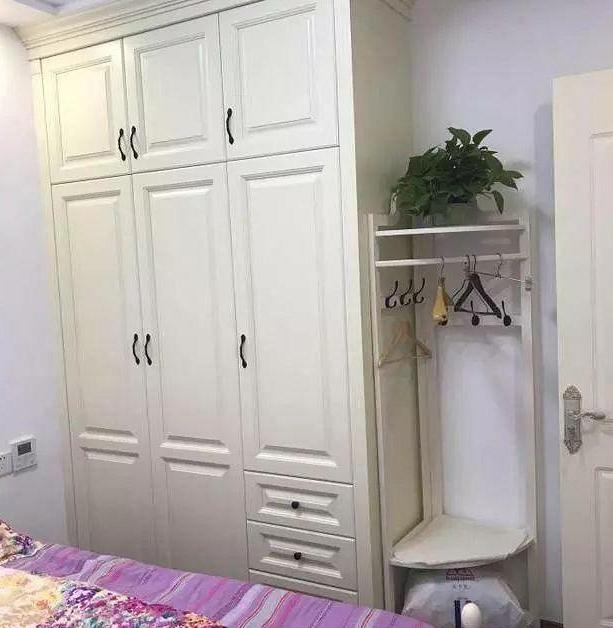 |败家老婆装修140㎡新房，光柜门都装了快100扇，邻居笑她人傻钱多