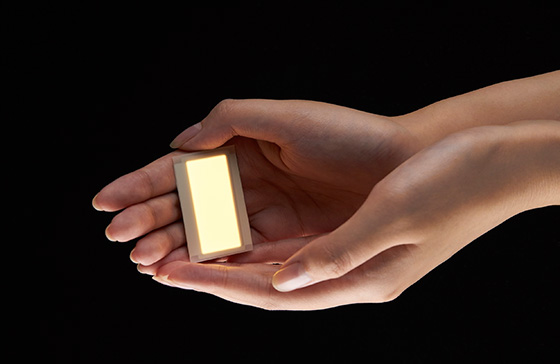 |柯尼卡美能达柔性OLED照明面板现已在全球上市