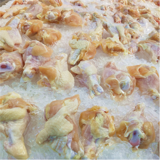 ▲原来超市的鸡腿有“小猫腻”,一直知道太晚了,看完马上告诉家人