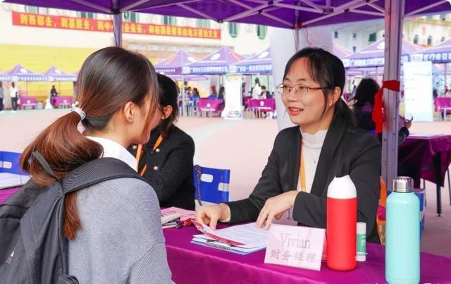 高校|这5大热门专业，很受考生欢迎，但毕业工资不高只有三千左右