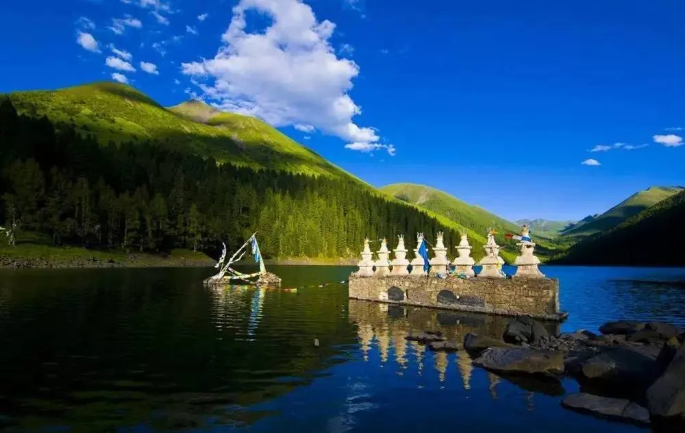 「川西」莫斯卡12湖，川西的海子究竟有多美？