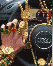 |“健身大半年，为毛感觉脖子越来越粗？”哈哈哈哈网友你干嘛？