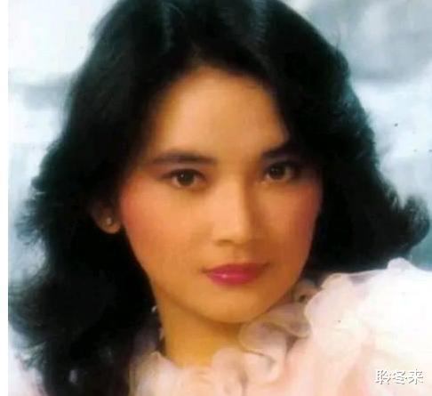 胡慧中|1989年,胡慧中从三楼被炸下烧成\火人\,从此踏上\放纵\不归路?