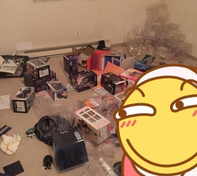 白槿学长 出差回国没时间收拾，手办却以暴力方式带回？网友表示：心疼不已