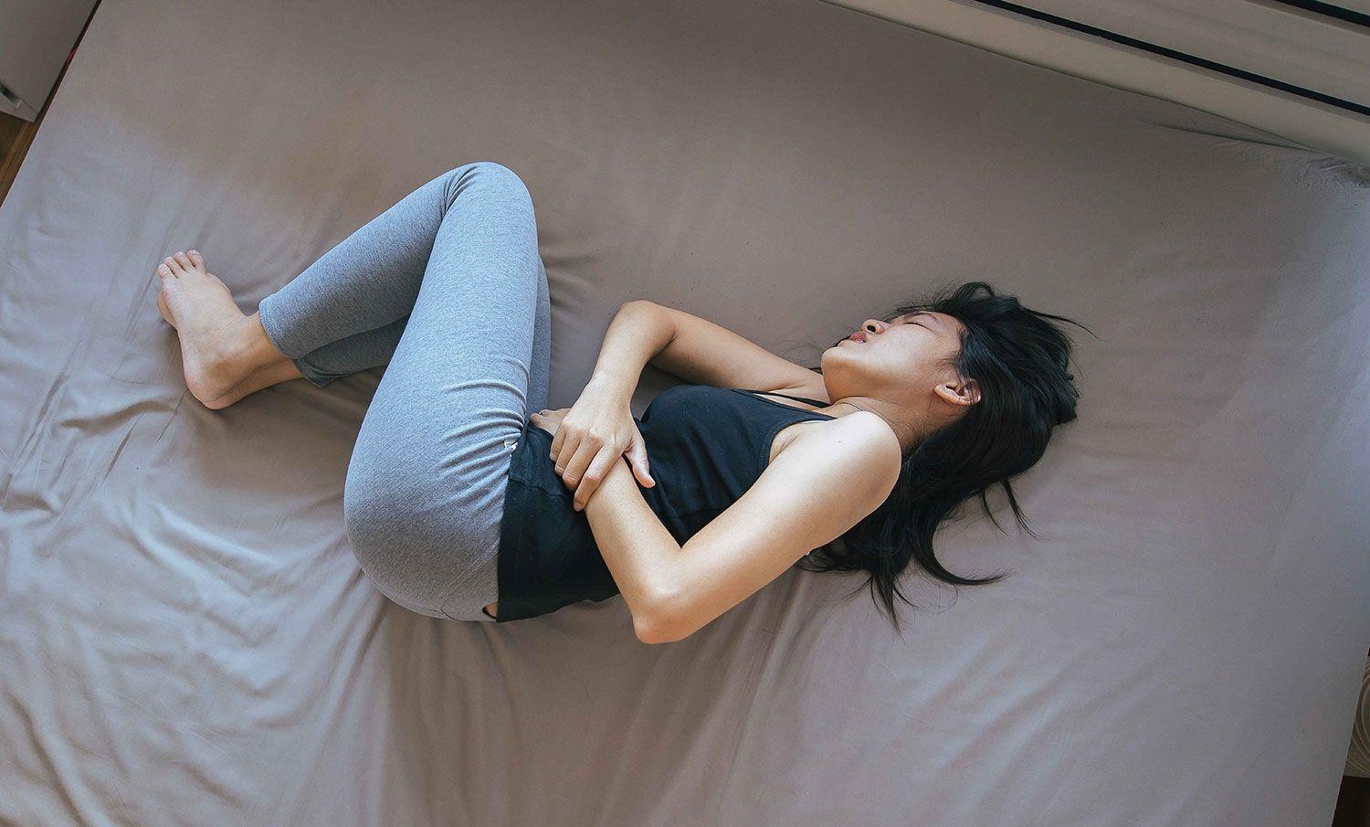 『高峰』每年两个避孕药销售高峰，高考前竟成“爆款”，老师的答案很戳心