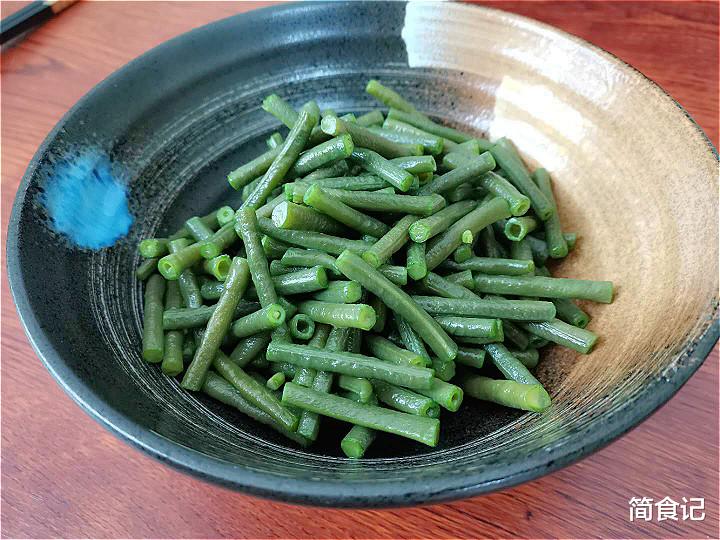 豆角|9月，吃南瓜吃莲藕，不如吃这菜！营养极高，3块钱拌一盘，特香