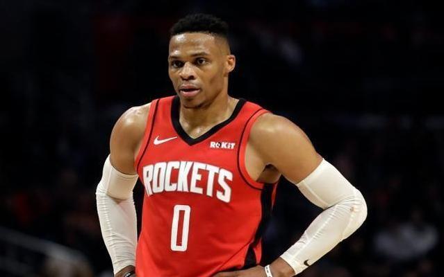 「字母哥」提前铺路？时隔38天！字母哥有意讨好哈登，为了夺冠要加盟火箭？