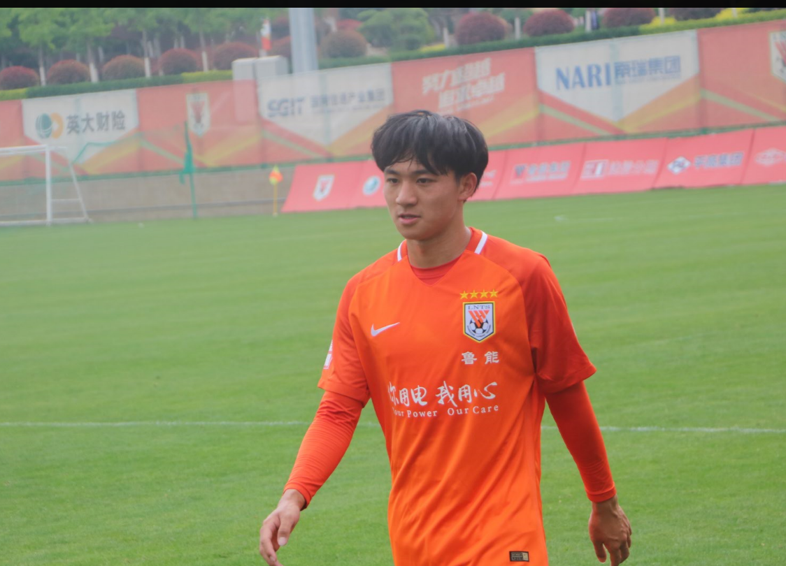 「山东鲁能」鲁能进攻升级,首发或换4人,泰安籍球员反戈旧主,曾留洋挪超