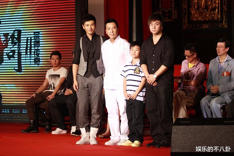 岳松|35岁岳松号称是中国功夫片接班人，新电影却无人问津，能红吗？