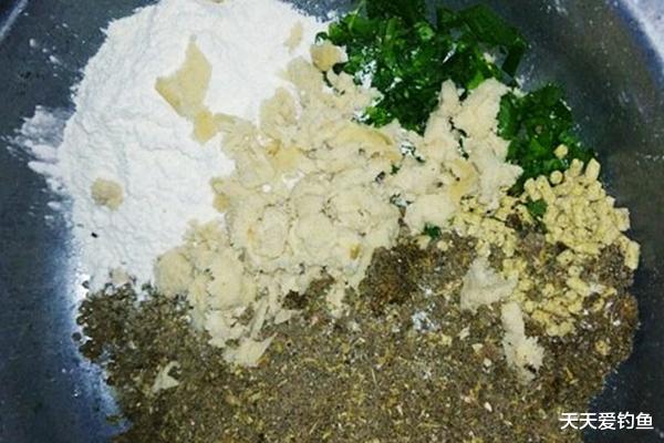 []民间野钓草鱼的几种“野路子”，效果好的没话说，上钩全是大草鱼