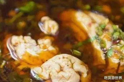 火锅■跟异性一起吃火锅时，建议不要点这4种菜，女服务员：谁点谁尴尬