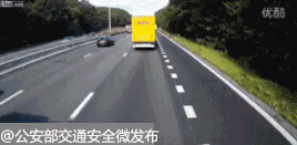 珠海交警|东莞男子送朋友珠海赶飞机，半路竟然呼呼大睡！车窗突然被……