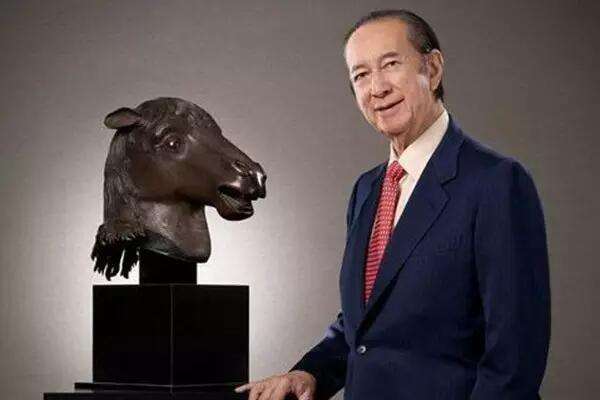 「何鸿燊」知情人透露：赌王何鸿燊本可以再续命12年，只是这位高人不肯帮忙