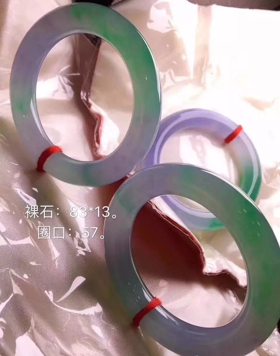 「翡翠」1亿标王实力起货了，只看一眼就令人沦陷了的那种！