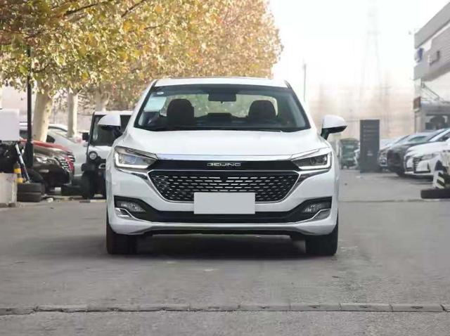 b级车|物美价廉的4款B级车,空间大又省油,最低仅8.49万起